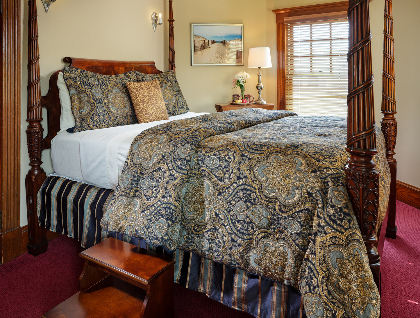 Palmer House Inn Luxury Linen Queen